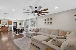 706 S Oakwood Ave, Brandon, FL 33511 - Photo 24