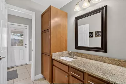 706 S Oakwood Avenue, Brandon, FL 33511 - Photo 34