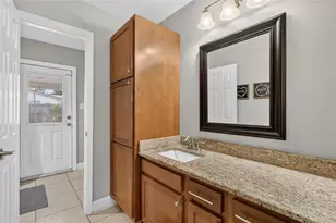 706 S Oakwood Ave, Brandon, FL 33511 - Photo 34