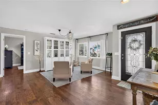 706 S Oakwood Ave, Brandon, FL 33511 - Photo 8