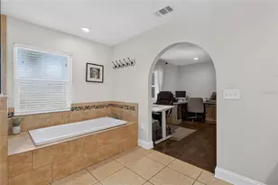 706 S Oakwood Ave, Brandon, FL 33511 - Photo 42