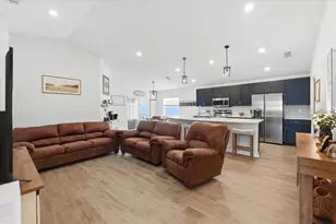 6329 Gardner Dr, Lakeland, FL 33813 - Photo 4