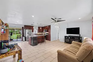 3321 Dauphine St, Sebring, FL 33872 - Photo 10