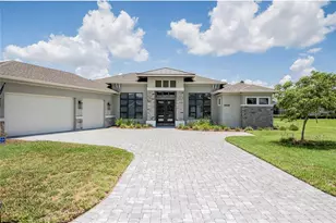 6545 Emerald Woods Ln, Lakeland, FL 33813 - Photo 2