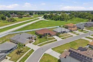 1097 Normandy Heights Cir, Winter Haven, FL 33880 - Photo 6