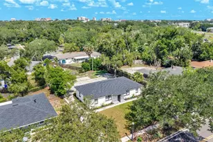 621 Hollingsworth Rd, Lakeland, FL 33801 - Photo 1