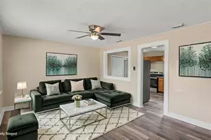 14 W Johnson Ave, Lake Wales, FL 33853 - Photo 2