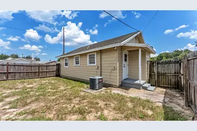 14 W Johnson Avenue, Lake Wales, FL 33853 - Photo 10