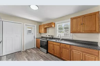 14 W Johnson Avenue, Lake Wales, FL 33853 - Photo 4