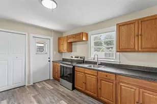 14 W Johnson Ave, Lake Wales, FL 33853 - Photo 4