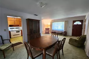725 Louise Dr, Lakeland, FL 33803 - Photo 6