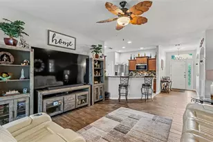 1053 Krenson Woods Rd, Lakeland, FL 33813 - Photo 4