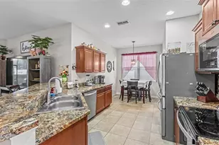 1053 Krenson Woods Rd, Lakeland, FL 33813 - Photo 8