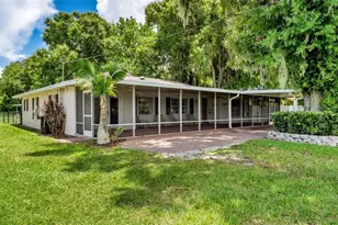 913 E Lake Parker Dr, Lakeland, FL 33801 - Photo 1