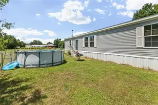 1833 E Sunnyside Dr, Lorida, FL 33857 - Photo 18