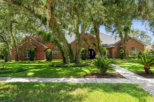 5804 Thoreau Pl, Lithia, FL 33547 - Photo 2