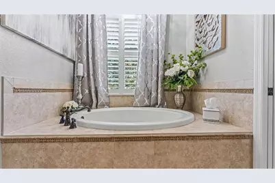 925 Ashton Oaks Circle, Lakeland, FL 33813 - Photo 34