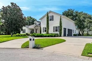 925 Ashton Oaks Cir, Lakeland, FL 33813 - Photo 2