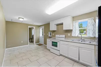 2418 Jungle Street, Lakeland, FL 33801 - Photo 8
