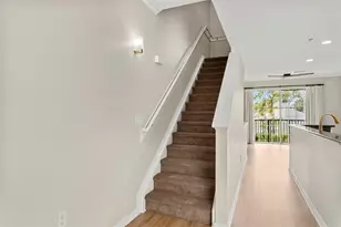 5222 Hampton Beach Pl, Tampa, FL 33609 - Photo 12