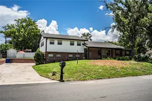 4504 Mt View Dr, Lakeland, FL 33813 - Photo 4