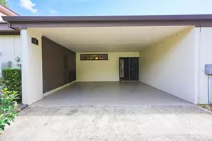 9 Casa Loma Way, Lakeland, FL 33813 - Photo 2
