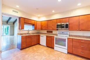 9 Casa Loma Way, Lakeland, FL 33813 - Photo 8
