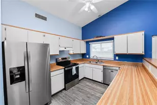 2009 Helm Ln, Valrico, FL 33594 - Photo 22