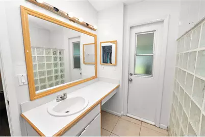 2009 Helm Lane, Valrico, FL 33594 - Photo 18