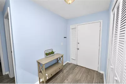 2009 Helm Lane, Valrico, FL 33594 - Photo 6