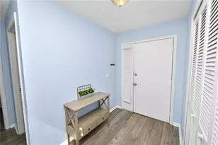 2009 Helm Ln, Valrico, FL 33594 - Photo 6