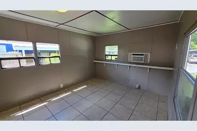 1114 Lakewood Circle W, Lakeland, FL 33801 - Photo 6