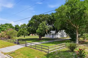 545 E Haines Blvd, Lake Alfred, FL 33850 - Photo 2