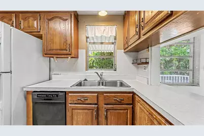 2303 Coventry Avenue, Lakeland, FL 33803 - Photo 24