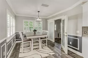 5864 Manchester Dr W, Lakeland, FL 33810 - Photo 8