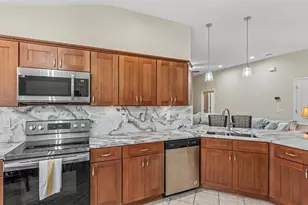 6838 Shimmering Dr, Lakeland, FL 33813 - Photo 4
