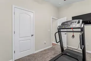 6838 Shimmering Dr, Lakeland, FL 33813 - Photo 14