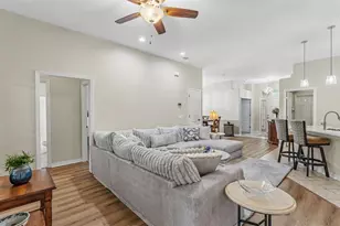 6838 Shimmering Dr, Lakeland, FL 33813 - Photo 18