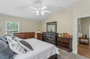 6838 Shimmering Dr, Lakeland, FL 33813 - Photo 10