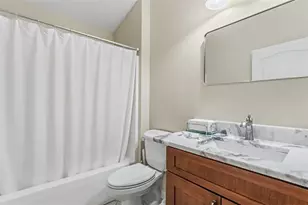 6838 Shimmering Dr, Lakeland, FL 33813 - Photo 16