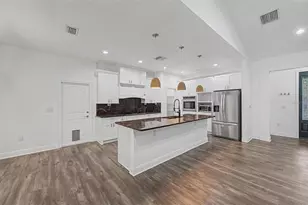 606 Royal Crest Dr, Brandon, FL 33511 - Photo 6