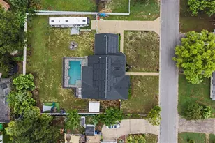 606 Royal Crest Dr, Brandon, FL 33511 - Photo 2
