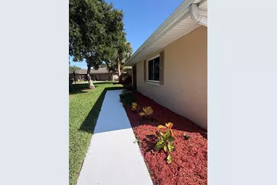 41 Greenfield Court, Winter Haven, FL 33884 - Photo 2
