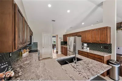 2752 Highlands Creek Drive, Lakeland, FL 33813 - Photo 14