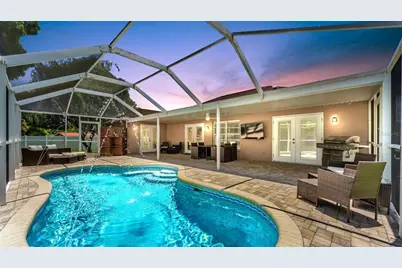 2219 Towering Oaks Circle, Seffner, FL 33584 - Photo 2