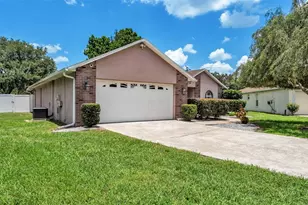 2219 Towering Oaks Cir, Seffner, FL 33584 - Photo 40