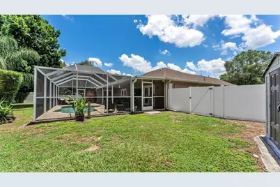 2219 Towering Oaks Circle, Seffner, FL 33584 - Photo 38