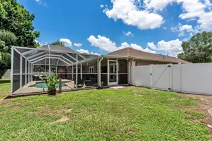 2219 Towering Oaks Cir, Seffner, FL 33584 - Photo 38