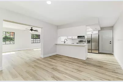 527 Princess Place, Lakeland, FL 33803 - Photo 4