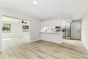 527 Princess Pl, Lakeland, FL 33803 - Photo 4